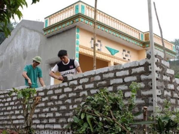 Government provides housing for the poor - ảnh 1